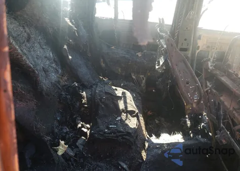 2017 Jeep Compass Latitude z USA, uszkodzony, nr VIN 1C4NJDEBXHD191595